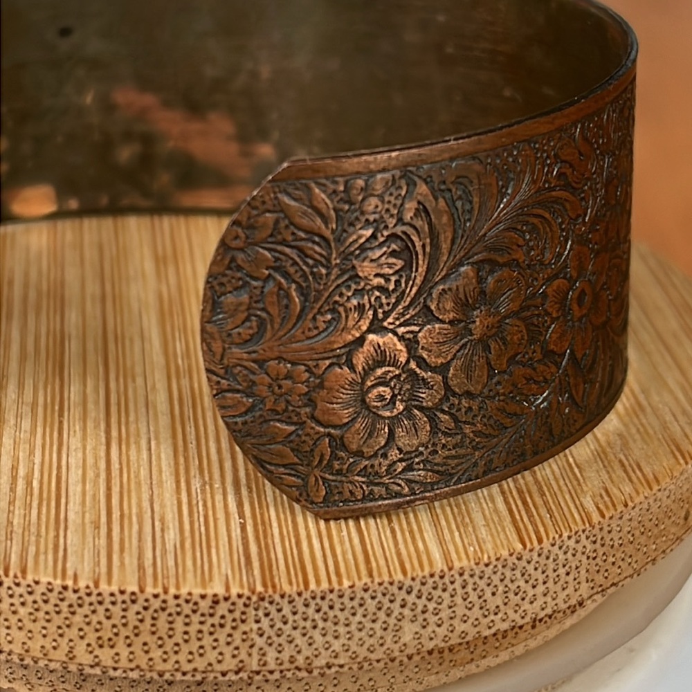 Beautiful, solid copper cuff bracelet - Picture 6 of 10